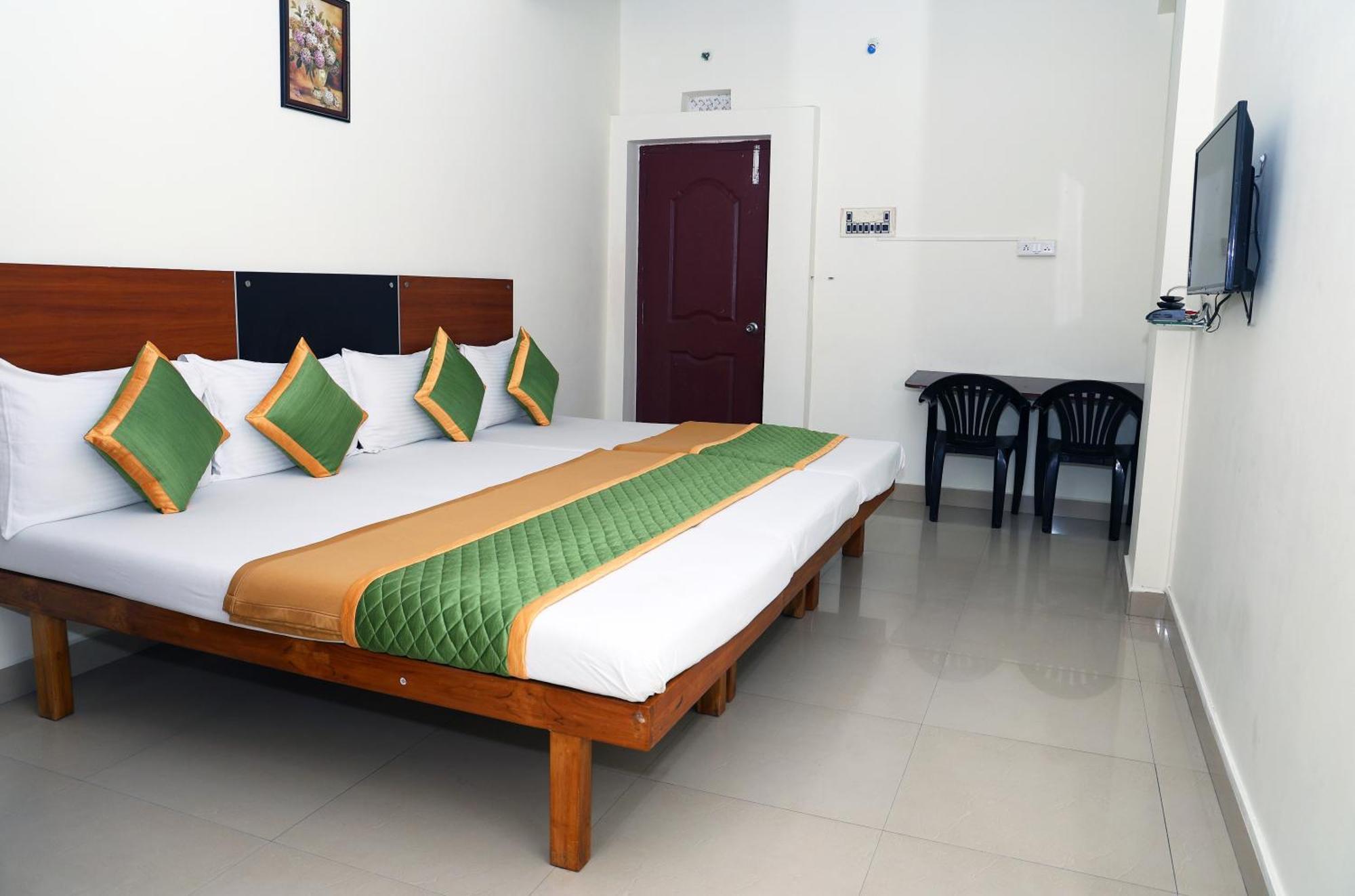 Royal Green Airport Transit Accommodation Chennai Exterior photo