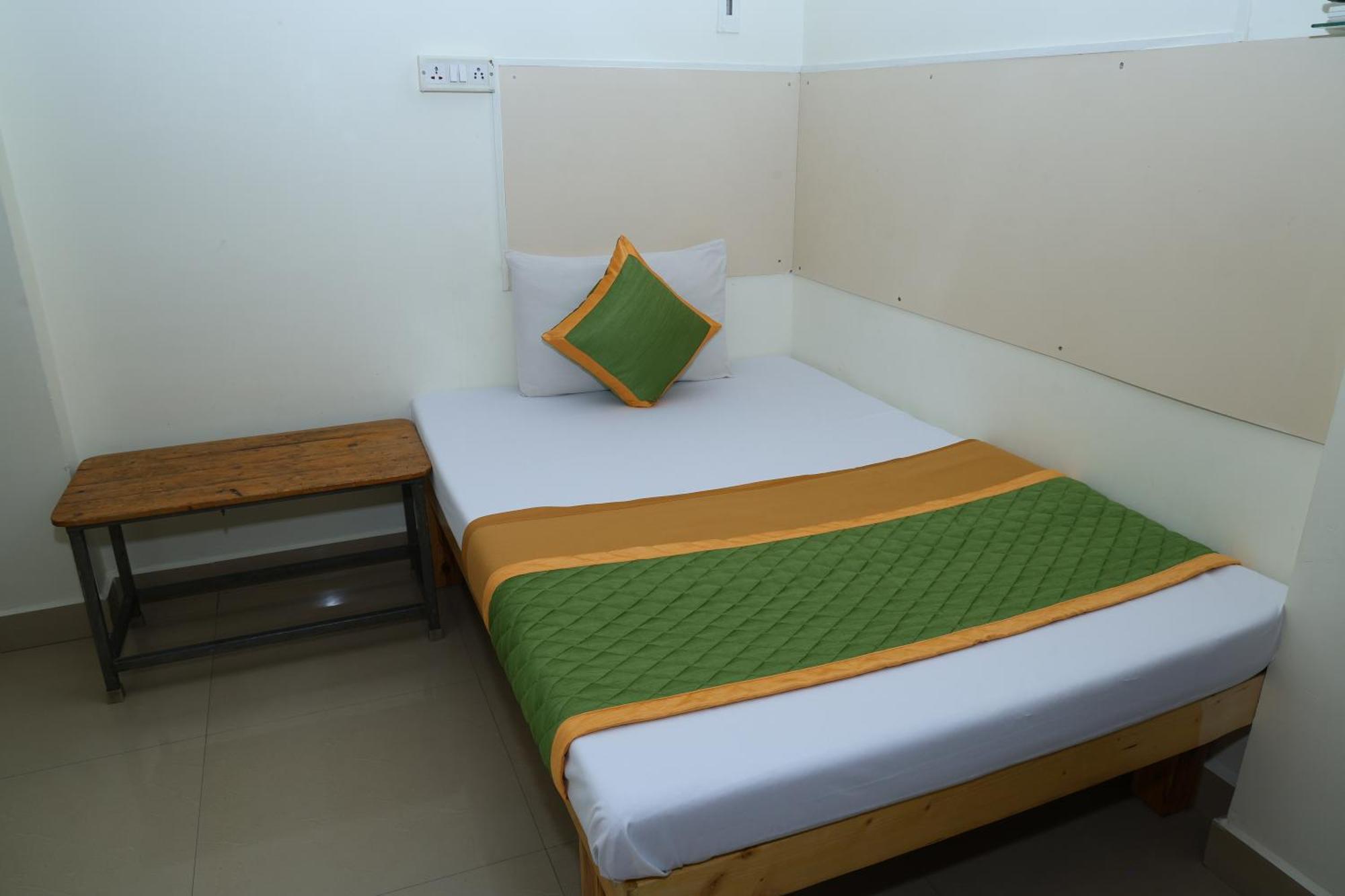 Royal Green Airport Transit Accommodation Chennai Exterior photo